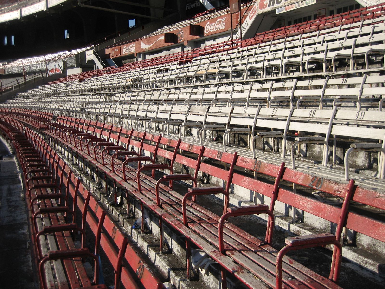 Estadio Monumental — Фото: Stefano Vigorelli, CC BY-SA 4.0, Wikimedia Commons