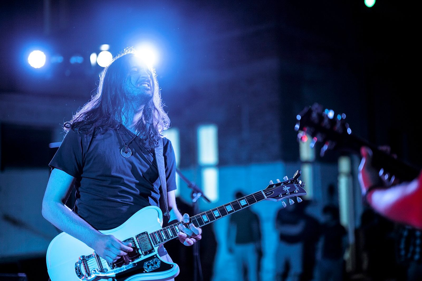 Guitarrista en vivo — Фото: Shixart1985, CC BY 2.0 (Wikimedia Commons)